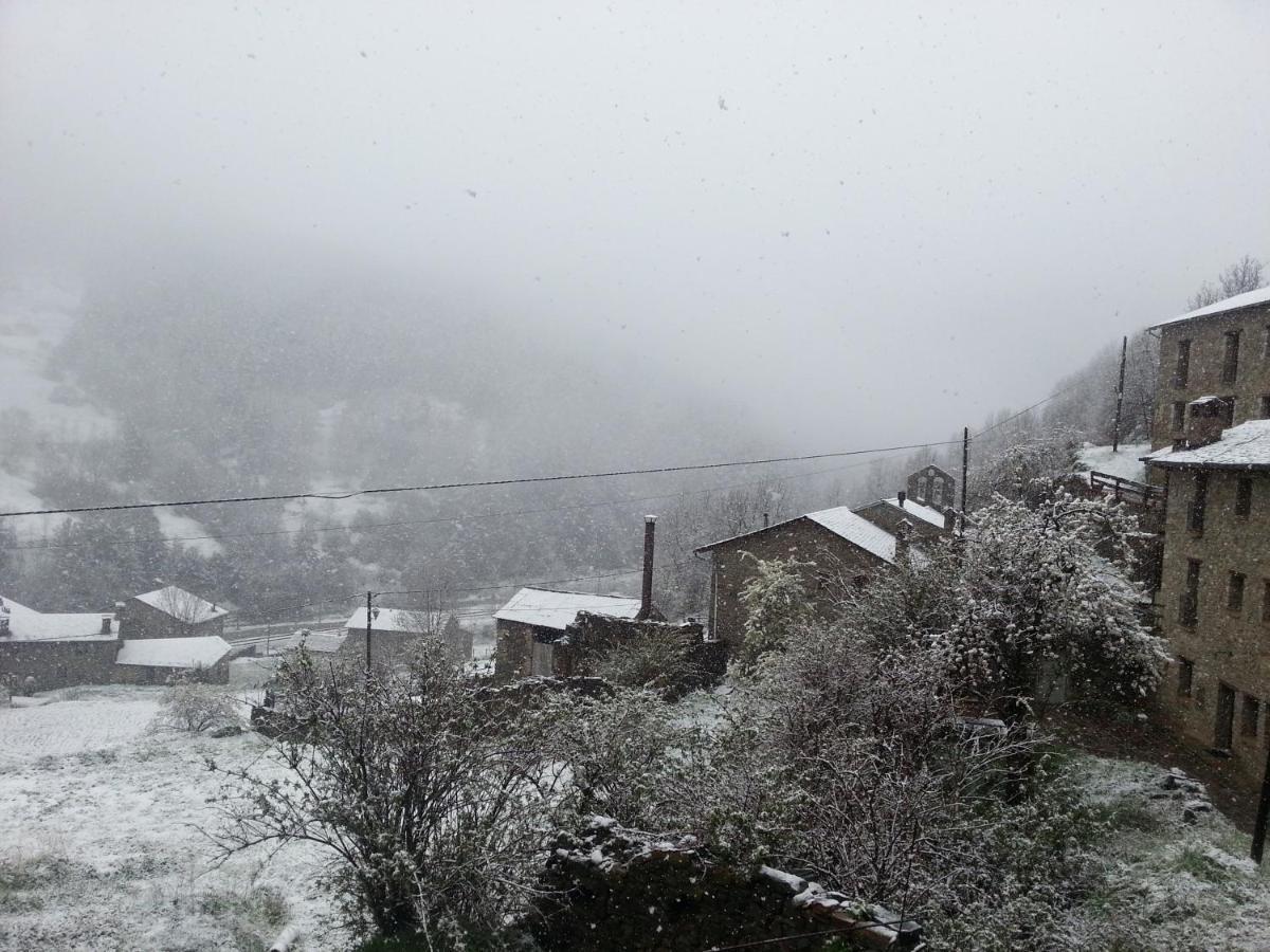Cal Mestre Fornells de la Montaña Kültér fotó